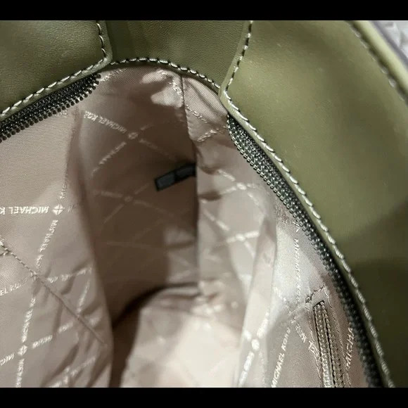 NWOT Michael Kors Center Stripe Morgan Large Tote Olive Multi - Picture 11 of 15